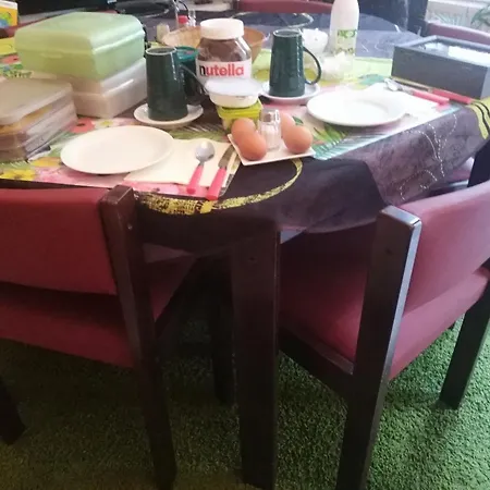 Un A Louer Ds Un Endroit Calme Pres De La De